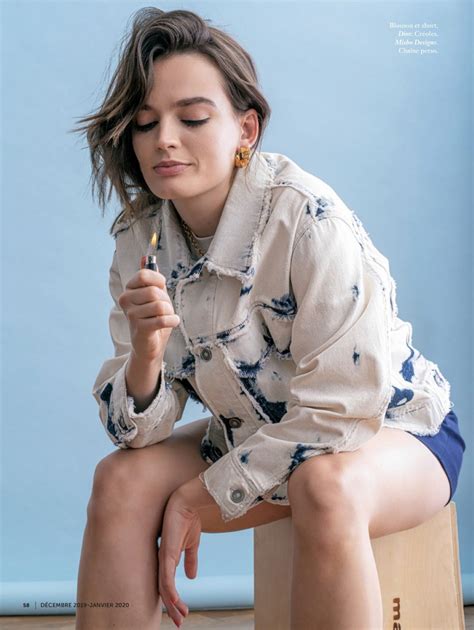 Emma Mackey - abroparaguas.com