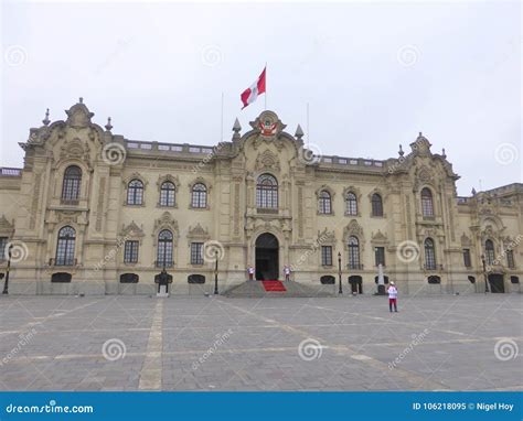 Front Elevation of Historic Palace Editorial Image - Image of elevation, historic: 106218095