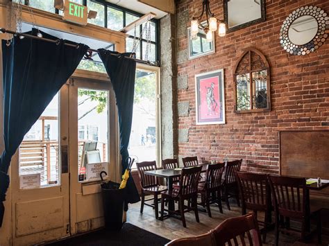 The Best Bars In Belltown - Seattle - The Infatuation