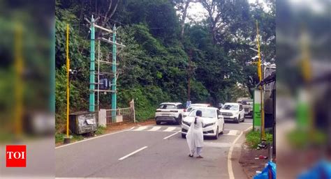 Boom barriers to come up at four major check posts in Nilgiris in TN ...