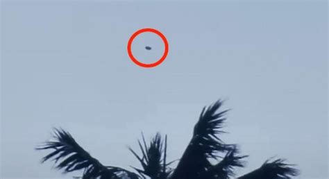 Tic-tac UFO in Australia? Footage in broad daylight triggers alien ...