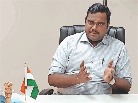 Gujarat IAS transfer: Mukesh Puri was made ACS of Home Department ...