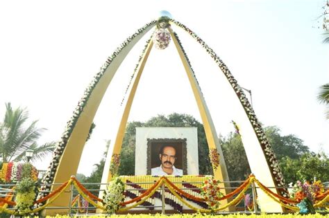 Paritala Ravindra Death Anniversary: పరిటాల రవి వర్ధంతి.. మనవడిని ...