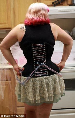 Woman who wants to look like Jessica Rabbit wears TINY corset 23 hours a day | Daily Mail Online