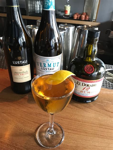 Cocktail with Amontillado: Montresor’s Gold recipe - Sherry Wines