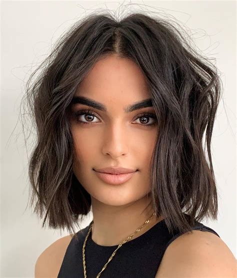 Wavy Blunt Bob: The Versatile Haircut That's Easy To Style ...