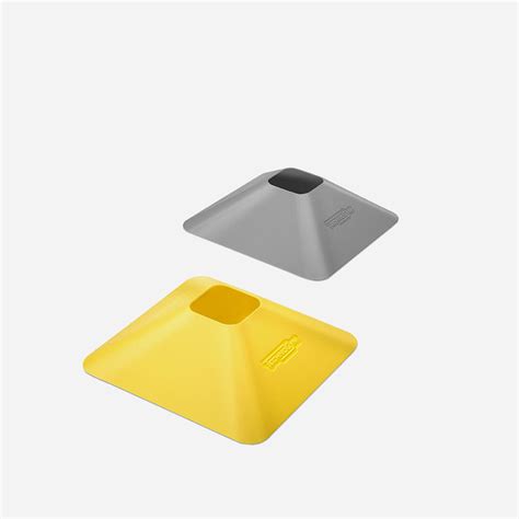 Training cones for rapidity & speed exercises | Technogym India