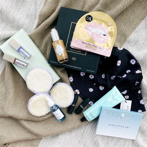 Image result for FabFitFun Unboxing