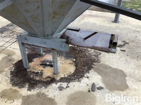 Homemade Drive Over Grain Hopper 的图像结果