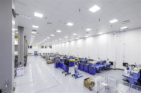 Boeing Debuts High-Throughput Small Satellite Production Facility ...