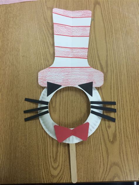 Dr Seuss Crafts