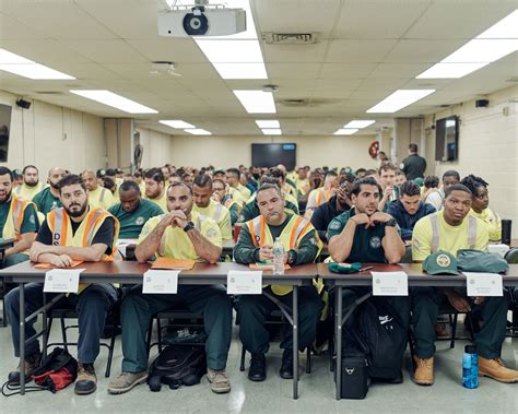 Garbage Man Salary Nyc 2023 - 2024 Company Salaries