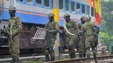 Goyal inducts first CORAS commandos in railways