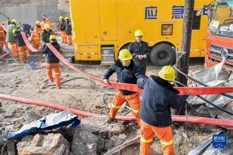 山西孝义煤炭透水事故被困21人尚未获救，已控制6名嫌犯|界面新闻 · 中国