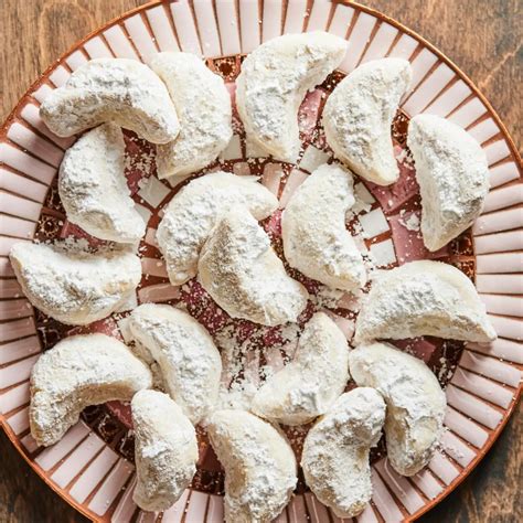 Italian Wedding Cookies Italian Wedding Cookies (6 Ingredients Easy!)