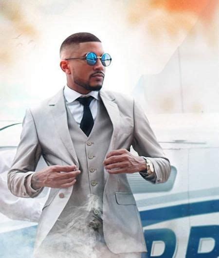 ESQUEMA PREFERIDO - Lupper - LETRAS.COM