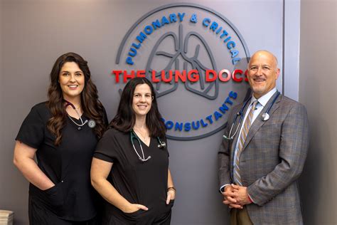 How to Choose a Pulmonologist — The Lung Docs