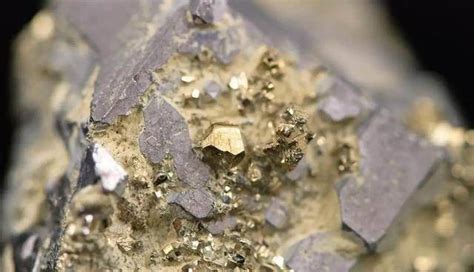 山西发现价值近160亿元金矿，储量50吨以上，中国十大金矿都有谁？_黄金