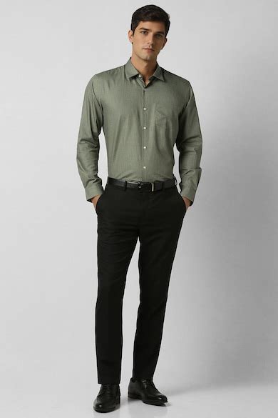 Buy Men Green Shirt Online - 39832188 | Peter England