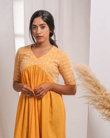 SUNGLOW YELLOW MIDI DRESS – JUGALBANDHI