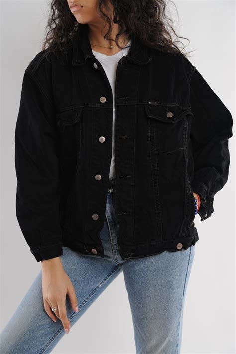 Black Denim Jacket | Black denim jacket outfit, Black denim jacket ...