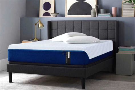 Buy Dreamer Orthopedic Memory Foam Dual Comfort Mattress | Insaraf ...