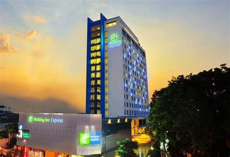 HOLIDAY INN EXPRESS SURABAYA CENTERPOINT BY IHG (Java) - Hotel Reviews ...