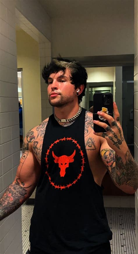 TW Pornstars - Trevor_wagner. Twitter. Sweaty. 9:49 PM - 9 Nov 2022