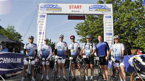 TransAlp 2012: E-Plus Gruppe für NCL-Stiftung am Start - BASECAMP