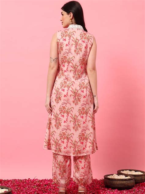 Pink Floral A-Line Kurta Set with V-Neckline and Digital Print Detaili ...