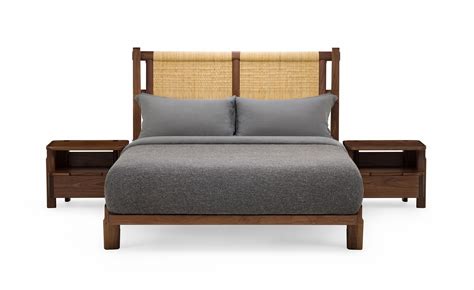Twenty-Five Bed by De La Espada | hive