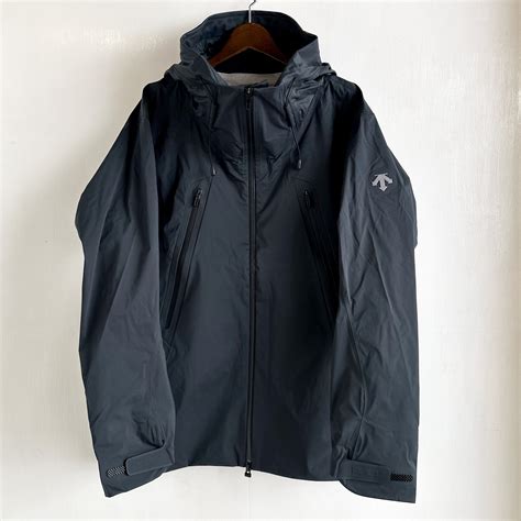 【DESCENTE ALLTERRAIN】-HARD SHELL JACKET ”CREAS”- | CIENTO BLOG