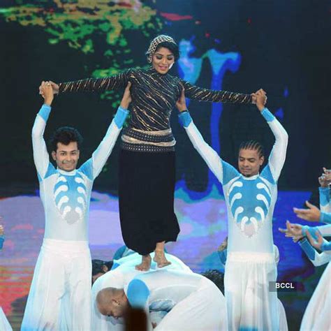 Rima Kallingal performs during the Micromax South Indian International ...