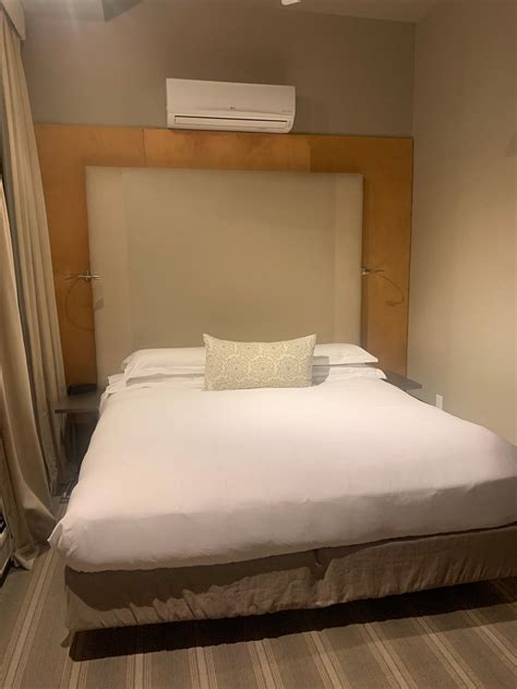 MILL STREET INN - Prices & Hotel Reviews (Newport, RI)
