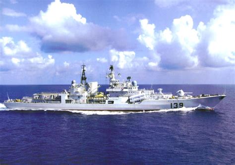 图文：我海军最新型现代II级138号导弹驱逐舰_新浪军事_新浪网
