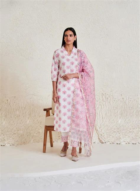 Block Printed Cotton Kurta with Pant and Dupatta: A Timeless Classic ...