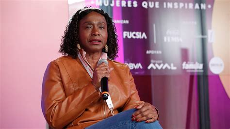 Defensa de la exministra María Isabel Urrutia: “Reafirmamos su ...