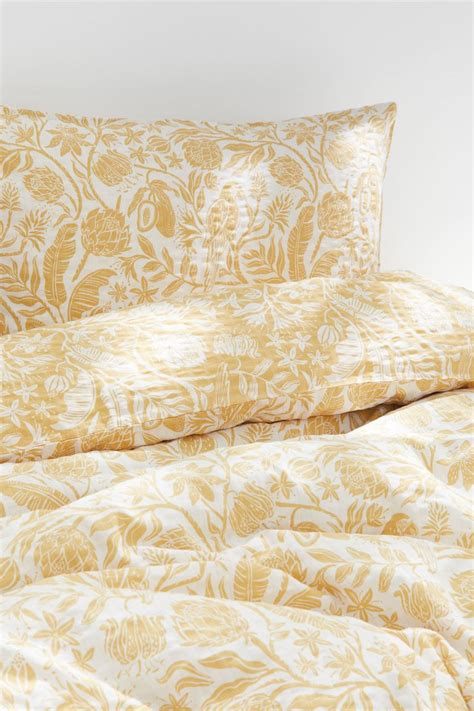 Seersucker single duvet cover set - Light yellow/Floral - Home All | H&M IN