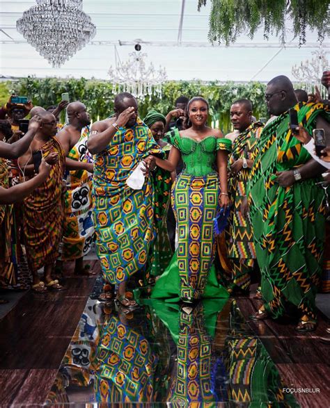 Ghanaian Wedding Ceremony: Traditional wedding customs guests should ...
