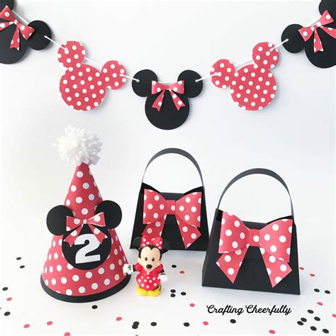Diy Minnie Mouse Decorations 4 DIY Minnie Mouse Party Ideas / Minnie