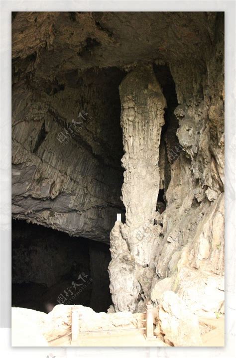 贵州省铜仁市玉屏侗族自治县村民无意挖出岩洞 各种形态钟乳石林立俨然“地下画廊” - 神秘的地球 科学|自然|地理|探索