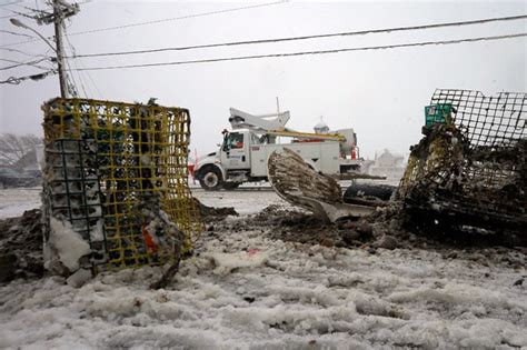 Deadly blizzard wreaks havoc in Northeast US - India Today