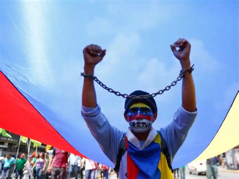 Here's where each of OPEC's 13 members stand after the Doha meeting ...