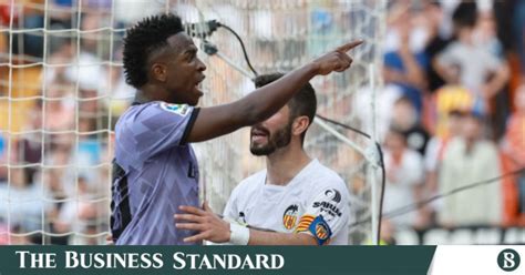 Benfica vs. Real Madrid delayed as Vinicius alleges racial abuse - CBS Sports