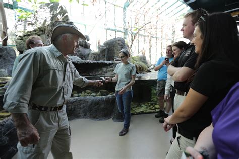 Jack Hanna Brings his Show to the Virginia Living Museum - FullFrame
