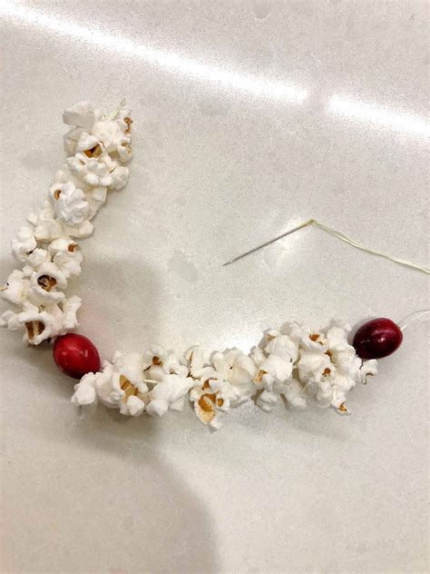 Three Simple, Quick and Inexpensive DIY Christmas Garlands