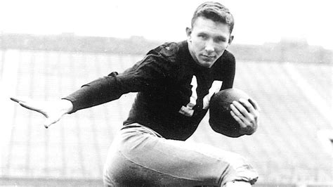 John Lattner, won Heisman at Notre Dame in 1953, dies at 83 - ESPN