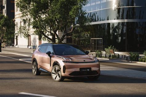 Lynk & Co 08 Plug-In Hybrid Introduced in Europe with Up to 200 km ...