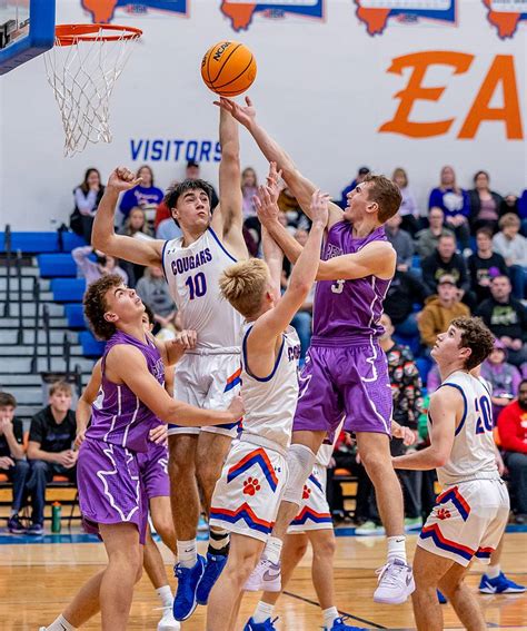 Photos: Eastland vs Pecatonica boys basketball – Shaw Local