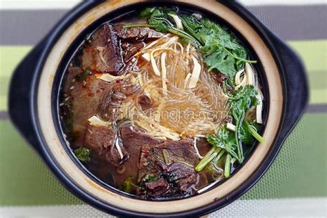 牛肉粉丝汤的做法_菜谱_香哈网
